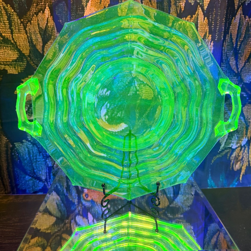 Jenkins Ocean Wave Green Uranium Glass Serving Tray Octagonal Handled 11.5" - Picture 2 of 6